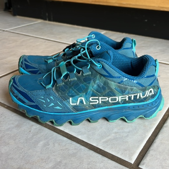 La Sportiva running shoes - Picture 1 of 5